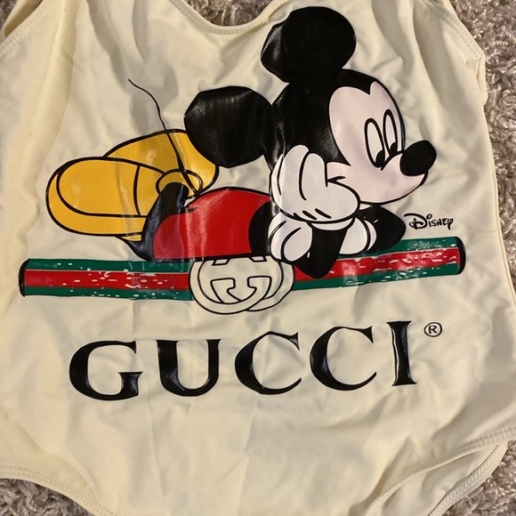 Gucci Disney Cream Swimsuit size M NWT - Picture 5 of 9